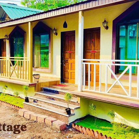 Asbii Cottage Bombay Extérieur photo